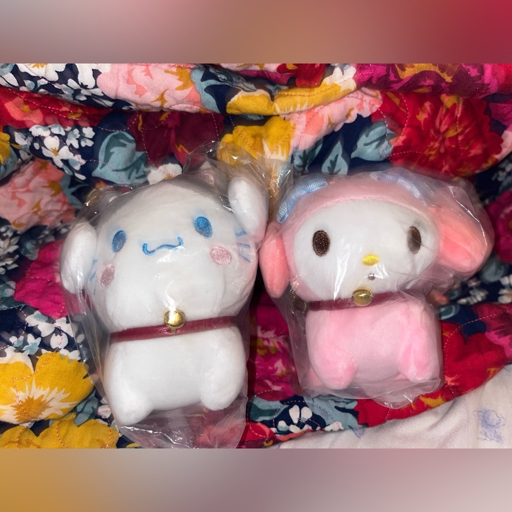 Sanrio bundle! - Picture 3 of 3